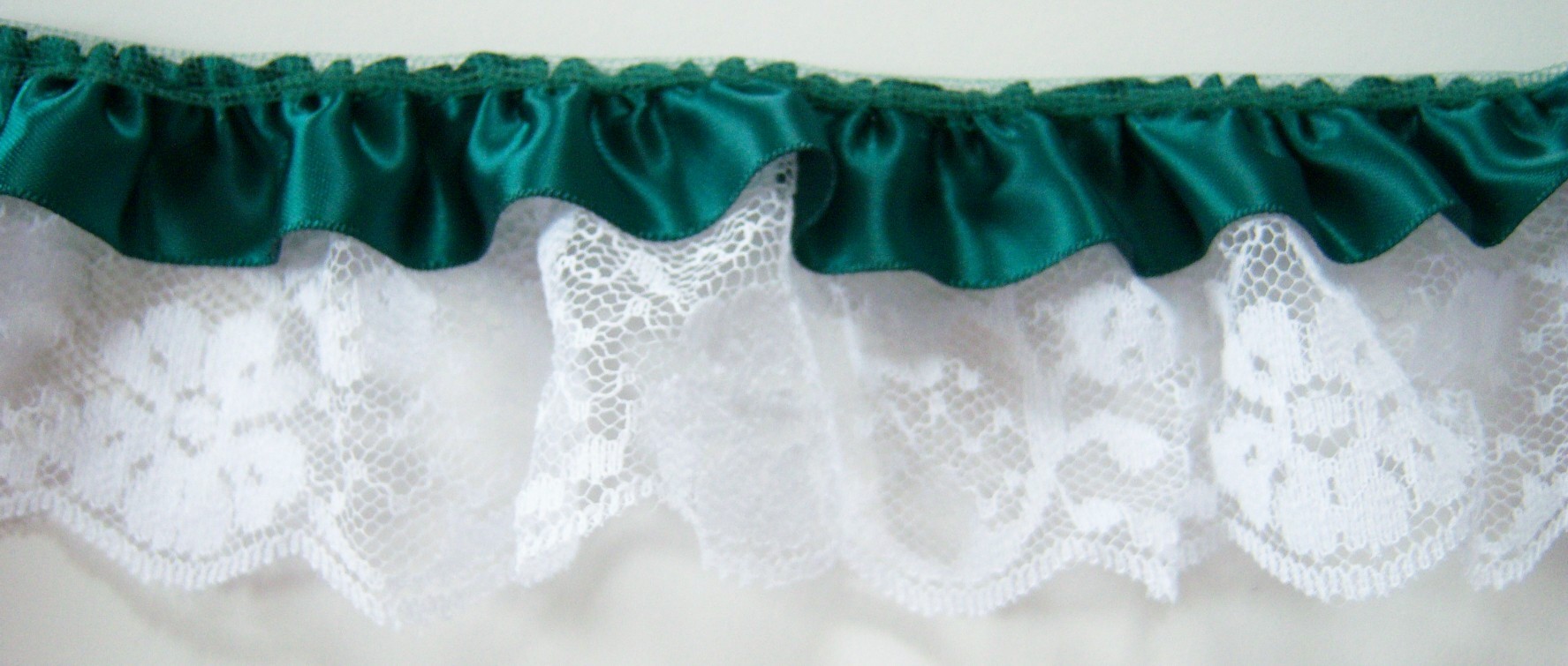 Green Satin/White 2 1/4" Ruffled Lace