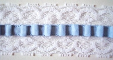 White Lace/Blue 1 1/2" Pleated