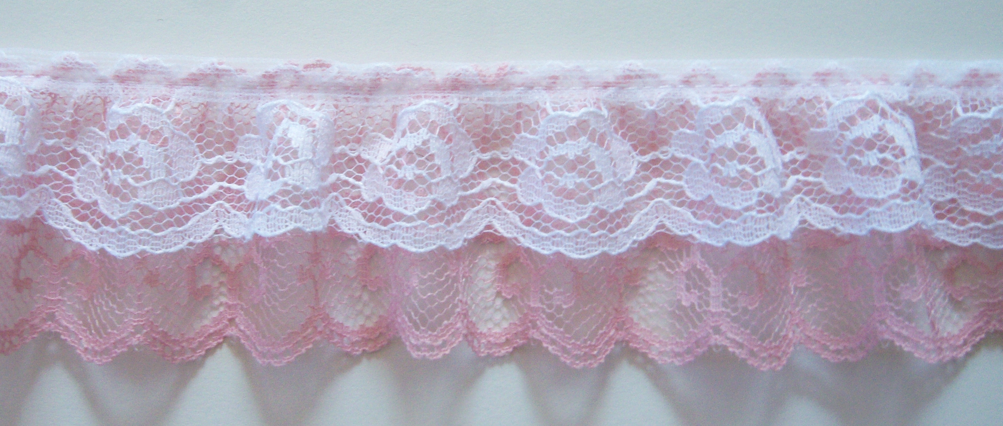 White/Lt. Rose 1 1/2" Double Gathered Lace