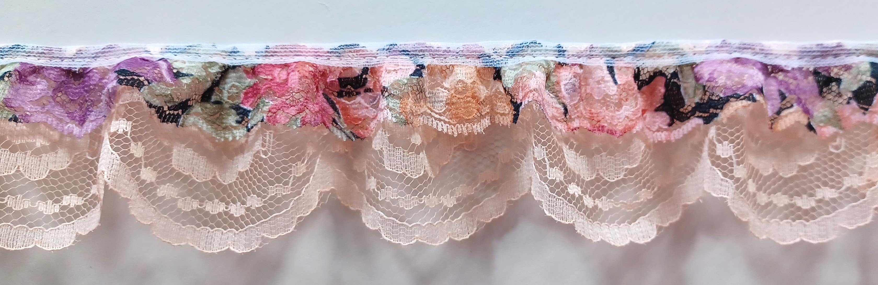 Black Floral/Peach 2" Gathered Lace