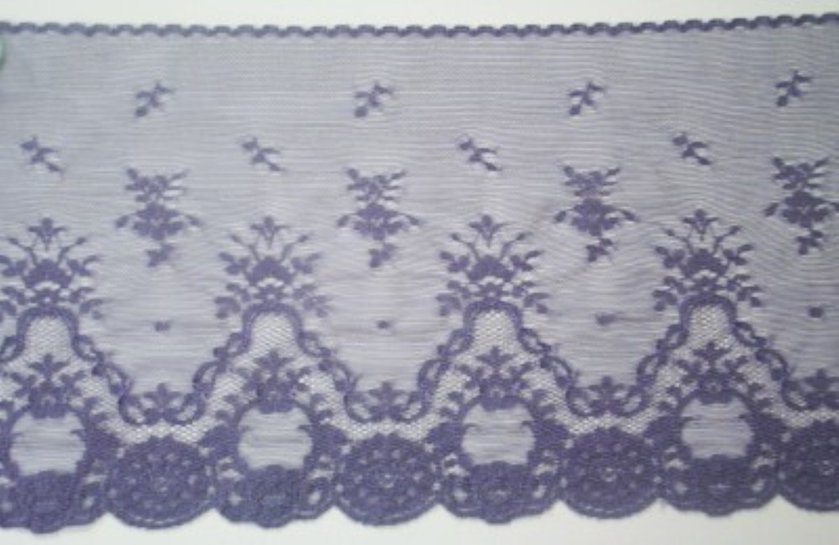 Raval Victorian Purple 6 3/4" Lace
