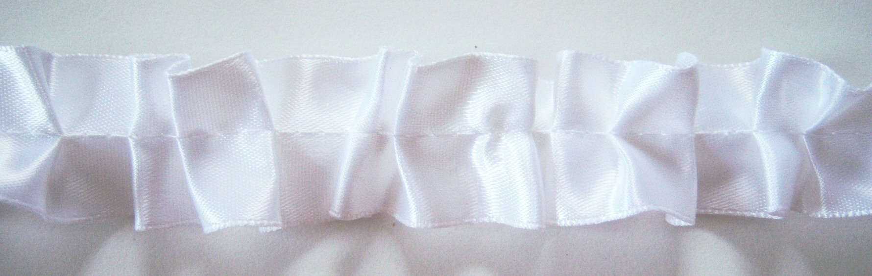 White 1" Pleated Satin Ribbon