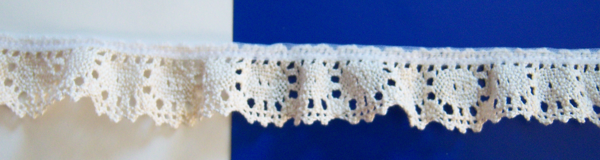 Natural 1 1/8" Gathered Cluny Lace
