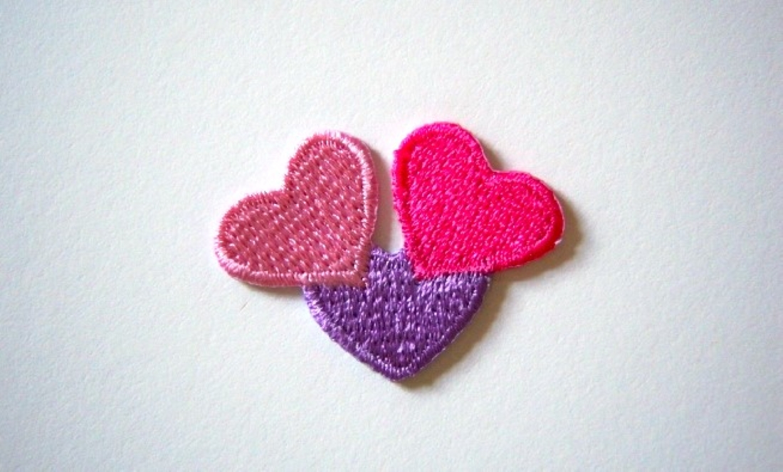 Wrights Triple Heart Iron On Applique