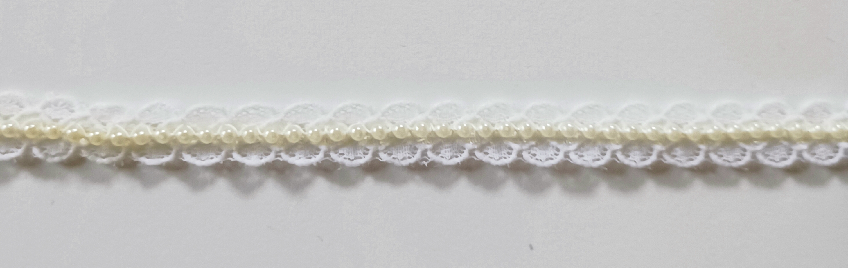 White Lace/Ivory Pearls 3/8" Trim