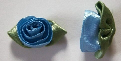 Queen Blue Coil Rose/Fern 1 1/4" Loop