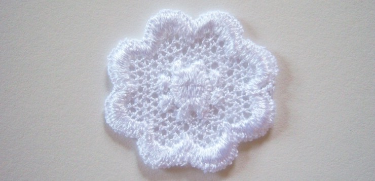 White Flower 1 3/8" Venise Lace Applique