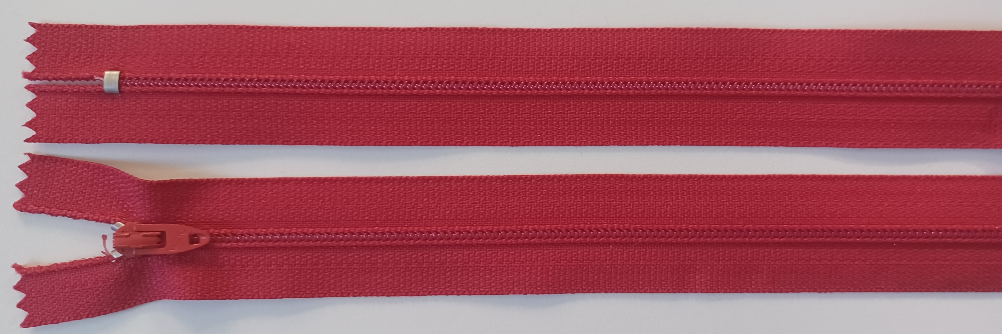 Talon 8" Crimson Nylon Coil Zipper