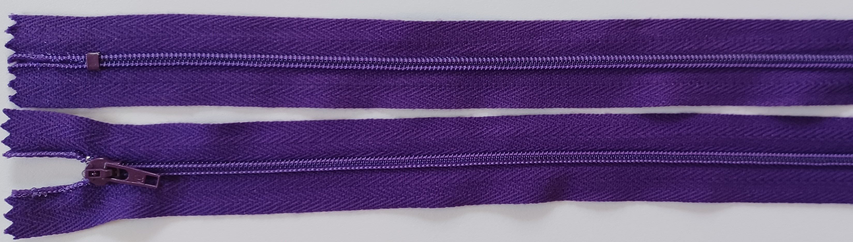 Coats & Clark 8.5" Purple Nylon Coil Zipper
