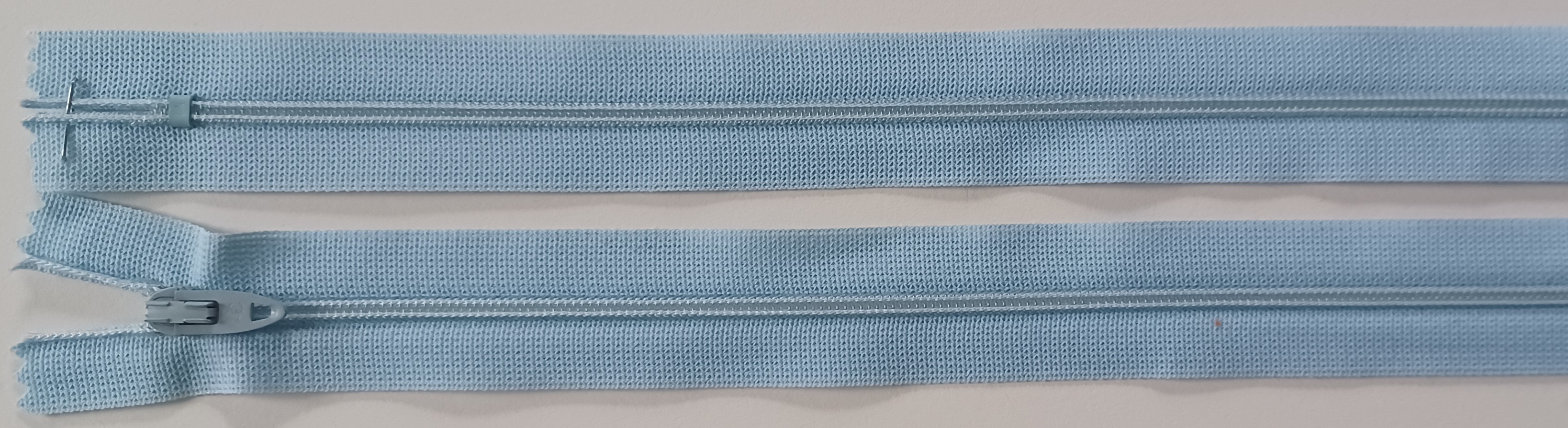 Coats & Clark 8.5" Baby Blue Nylon Coil Zipper