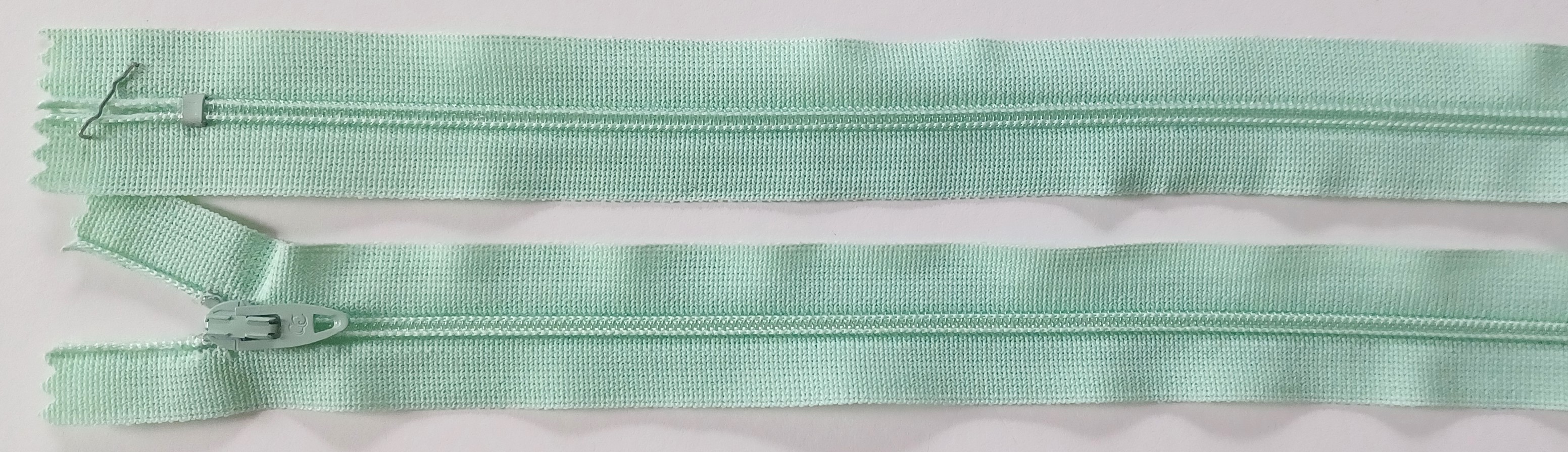 Coats & Clark 8.5" Light Green Nylon Coil Zipper