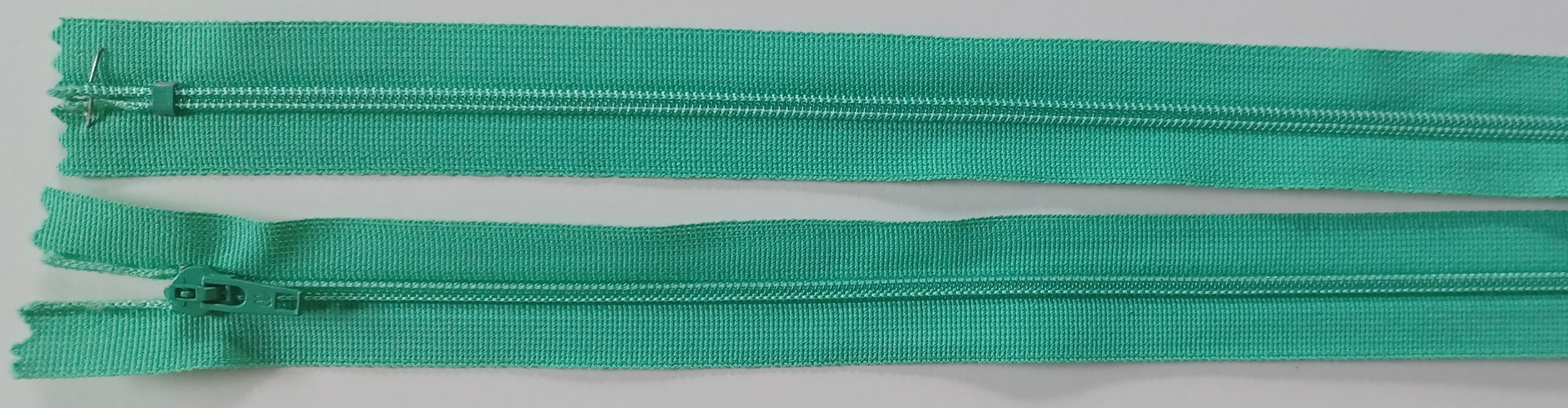 Coats & Clark 8.5" Pistachio Nylon Coil Zipper
