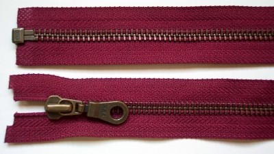 Cranberry YKK 28" Metal Separating Zipper