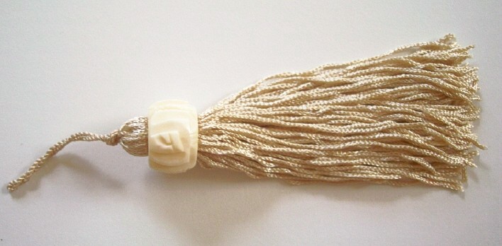 Faux Ivory Ring Top 5" Tassel